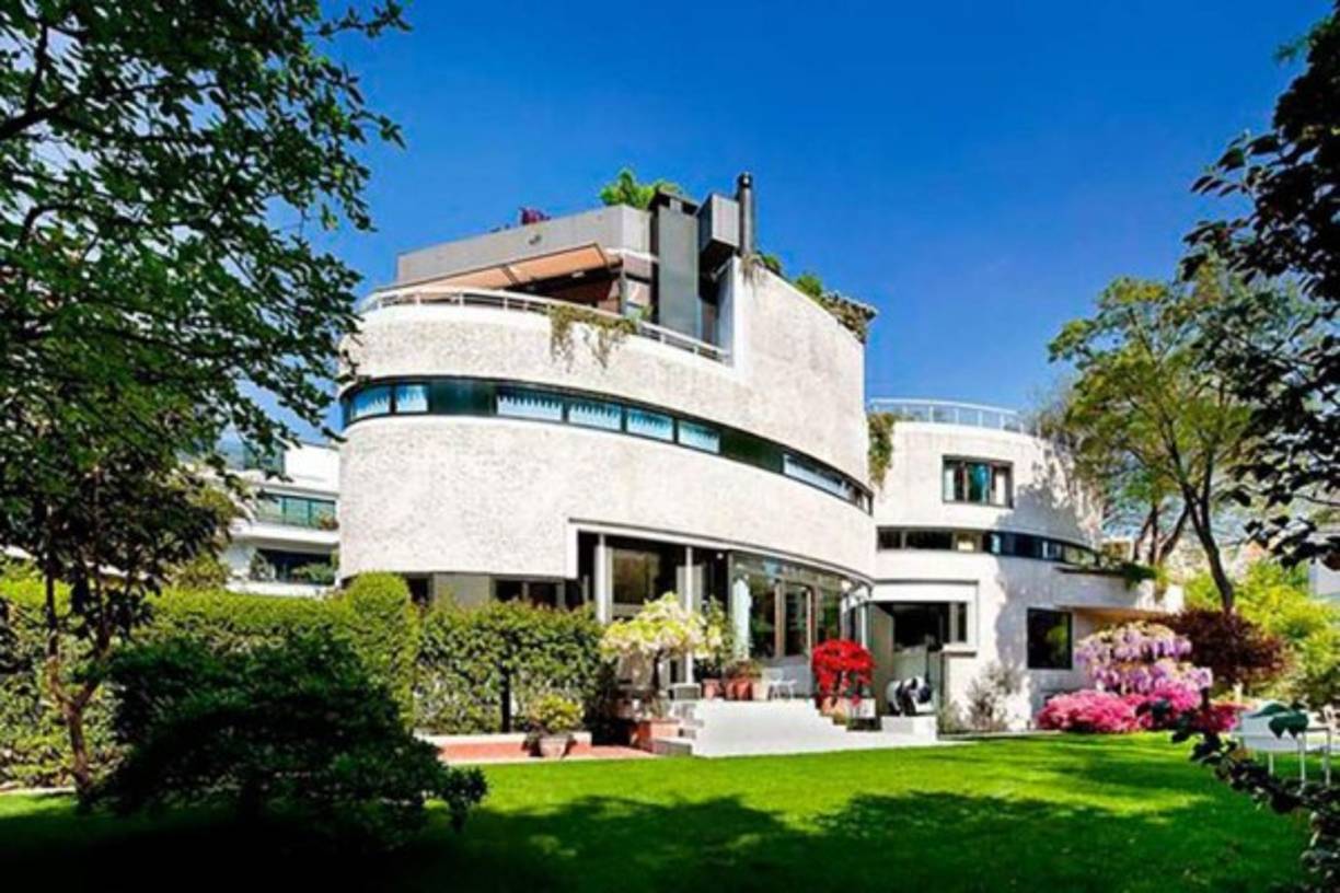 También le han ofrecido a Messi que se instale en el centro de París, más específicamente en el corazón del distrito XVI, cerca de las Villas La Roche y Jeanneret diseñadas por Le Corbusier en 1924.