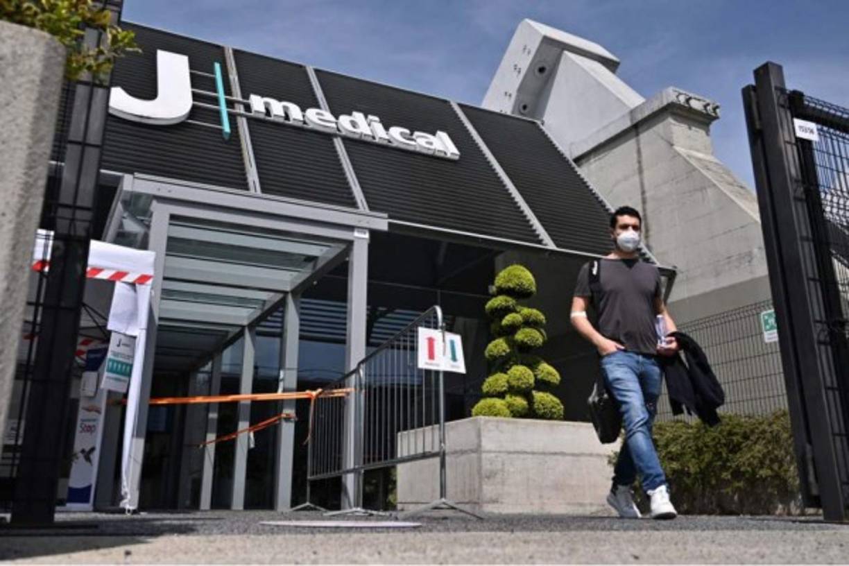 Los vestuarios, gimnasios y locales administrativos de los clubes de Italia permanecen cerrados.