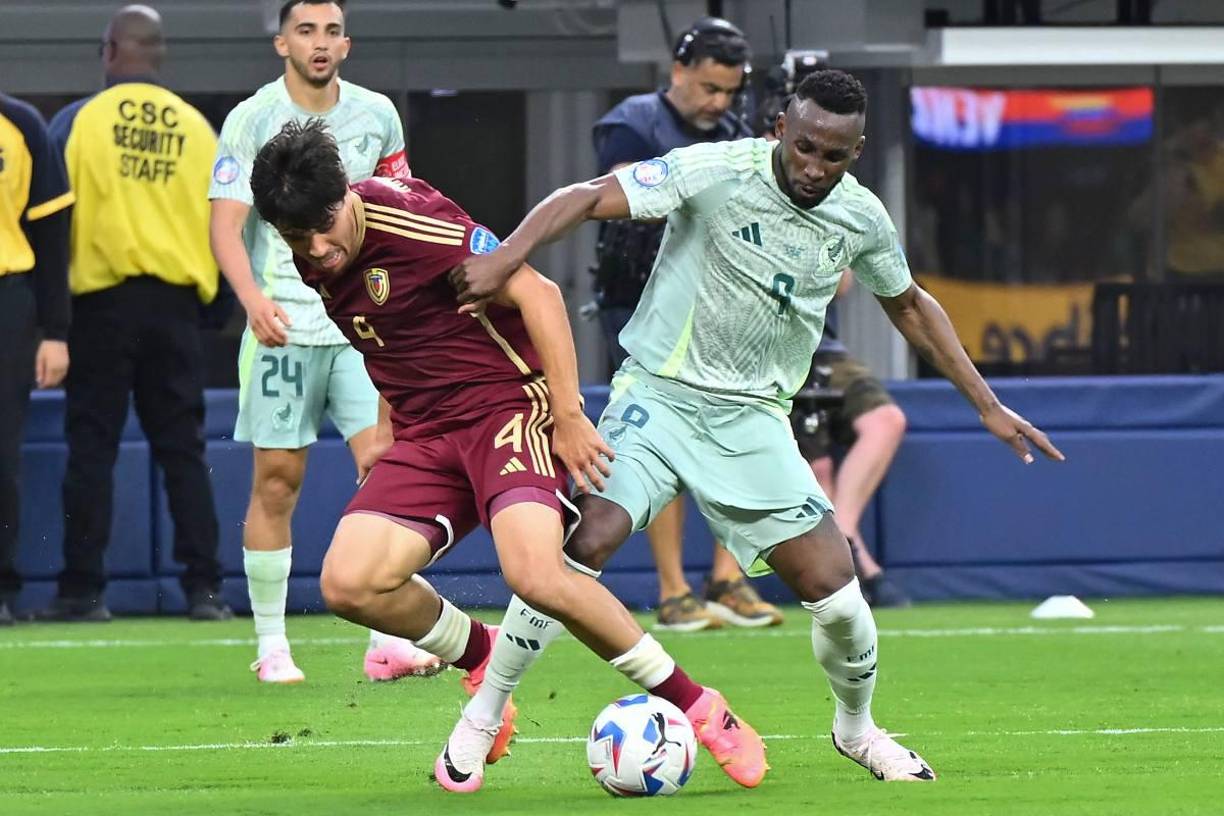 Joserra esta vez le tiró con todo al futbolista Julián Quiñónes por su actuación en la Copa América.