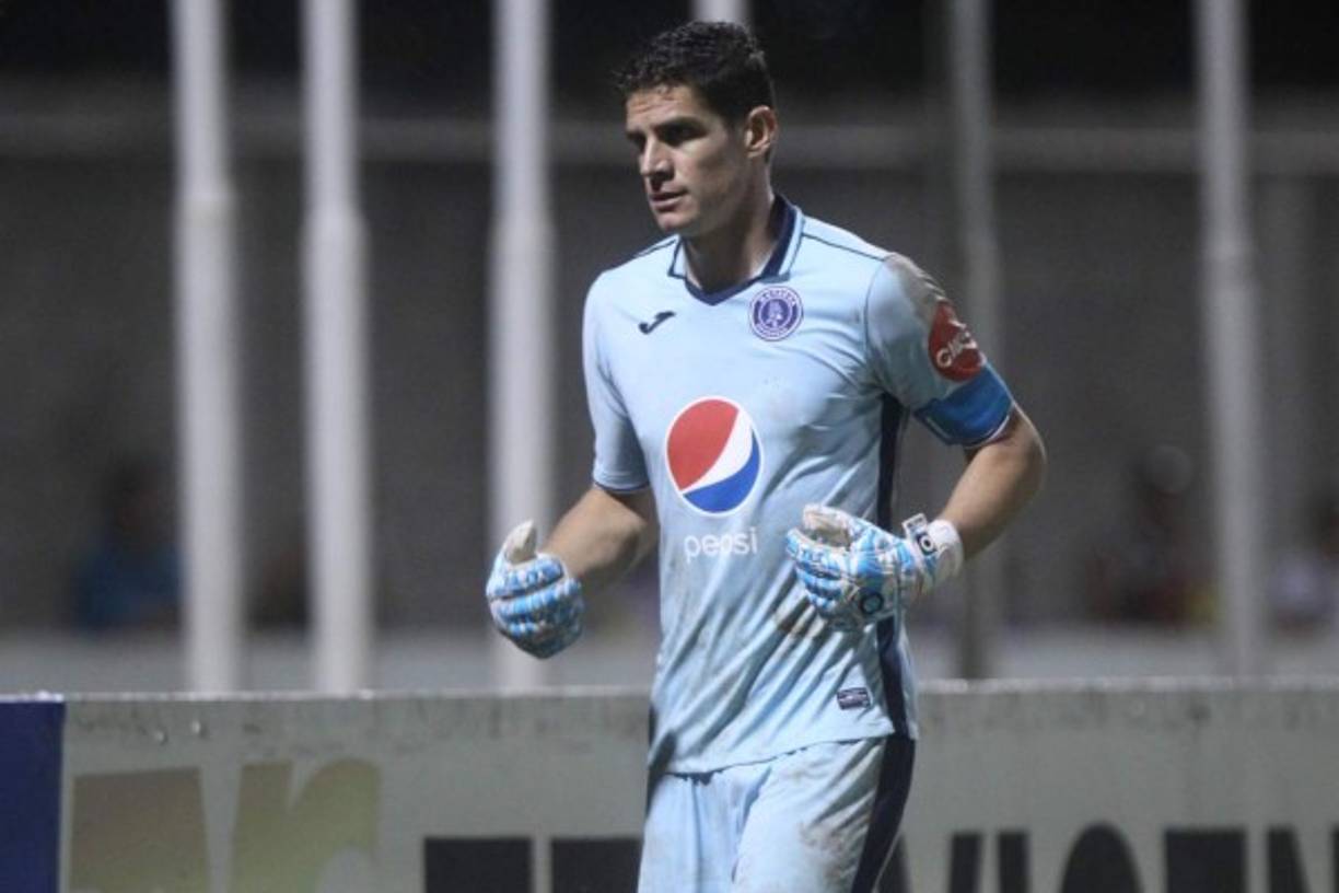 Jonathan Rougier: El portero argentino del Motagua fue clave en la victoria de 1-0 de los azules ante Platense. Sobre el final del encuentro, frenó varios ataques de los porteños.