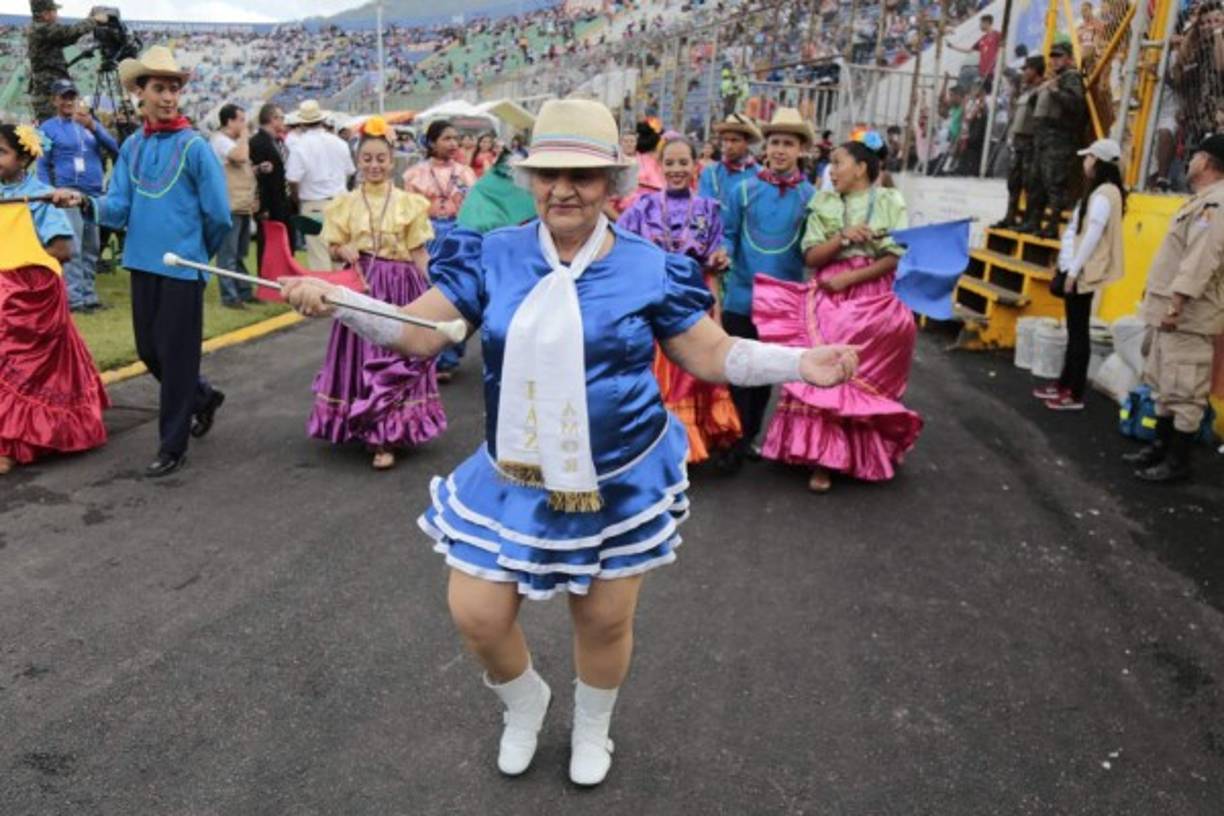 Doña Violeta de 77 años fue una de las palillonas que más brilló.