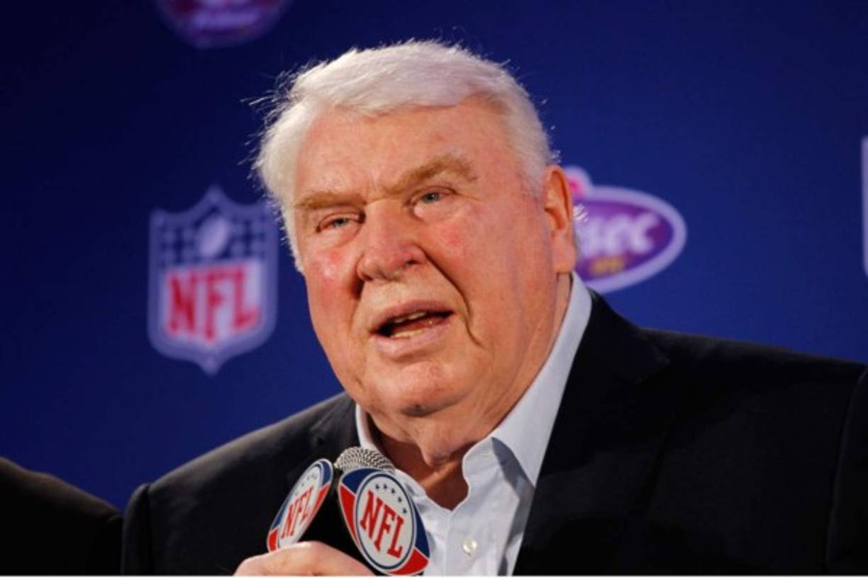 John Madden. Uno de los máximos dirigentes de la NFL sufre de claustrofobia, lo que le evita viajar en avión.