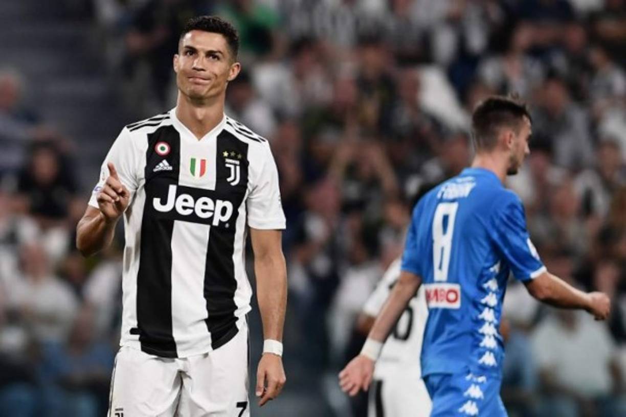 Cristiano Ronaldo no le pudo marcar al Napoli de Ancelotti, su ex estratega en el Real Madrid. El crack luso se vio desesperado en varios tramos del encuentro.