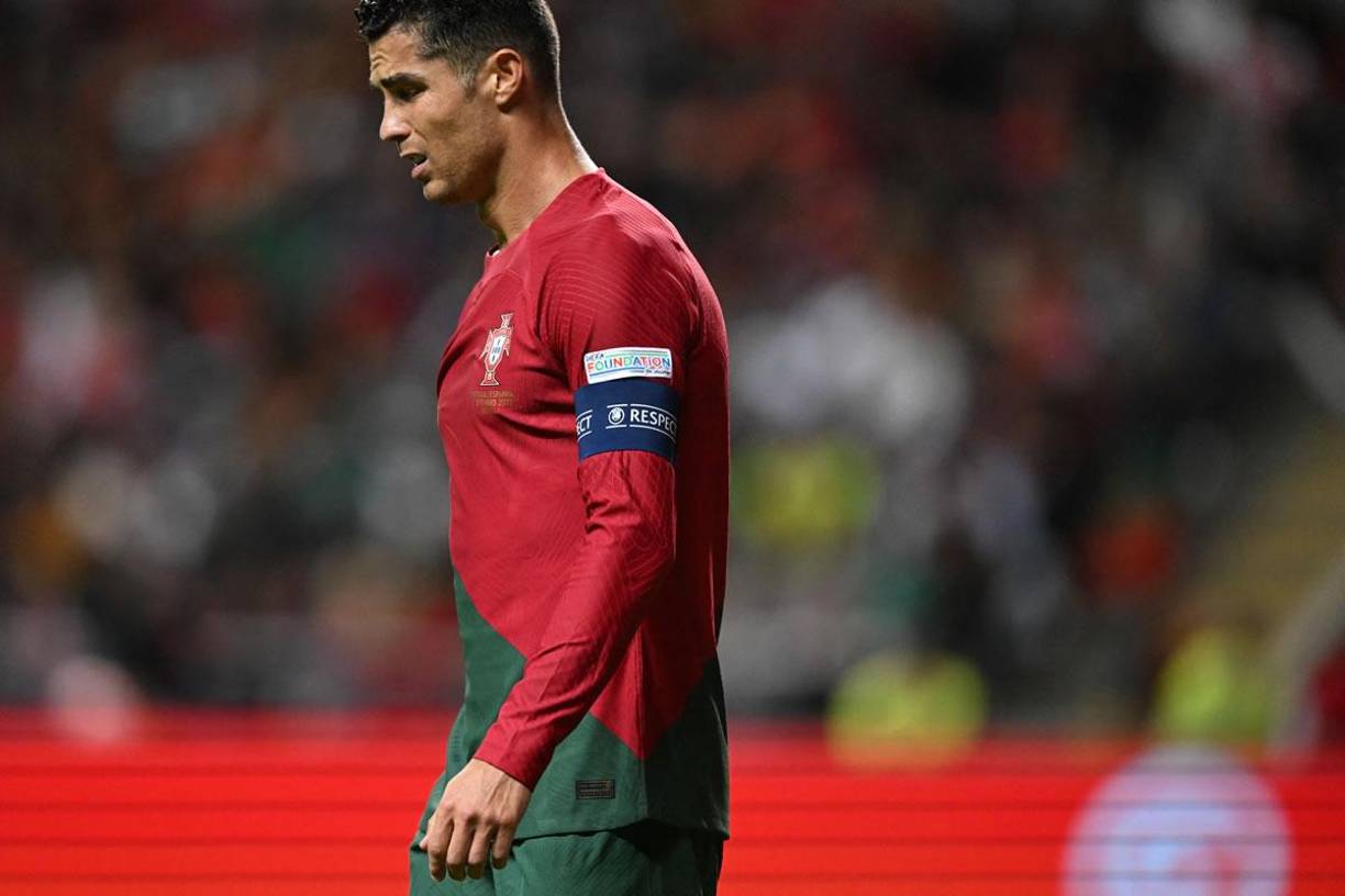 Cristiano Ronaldo, cabizbajo tras el gol de Álvaro Morata.