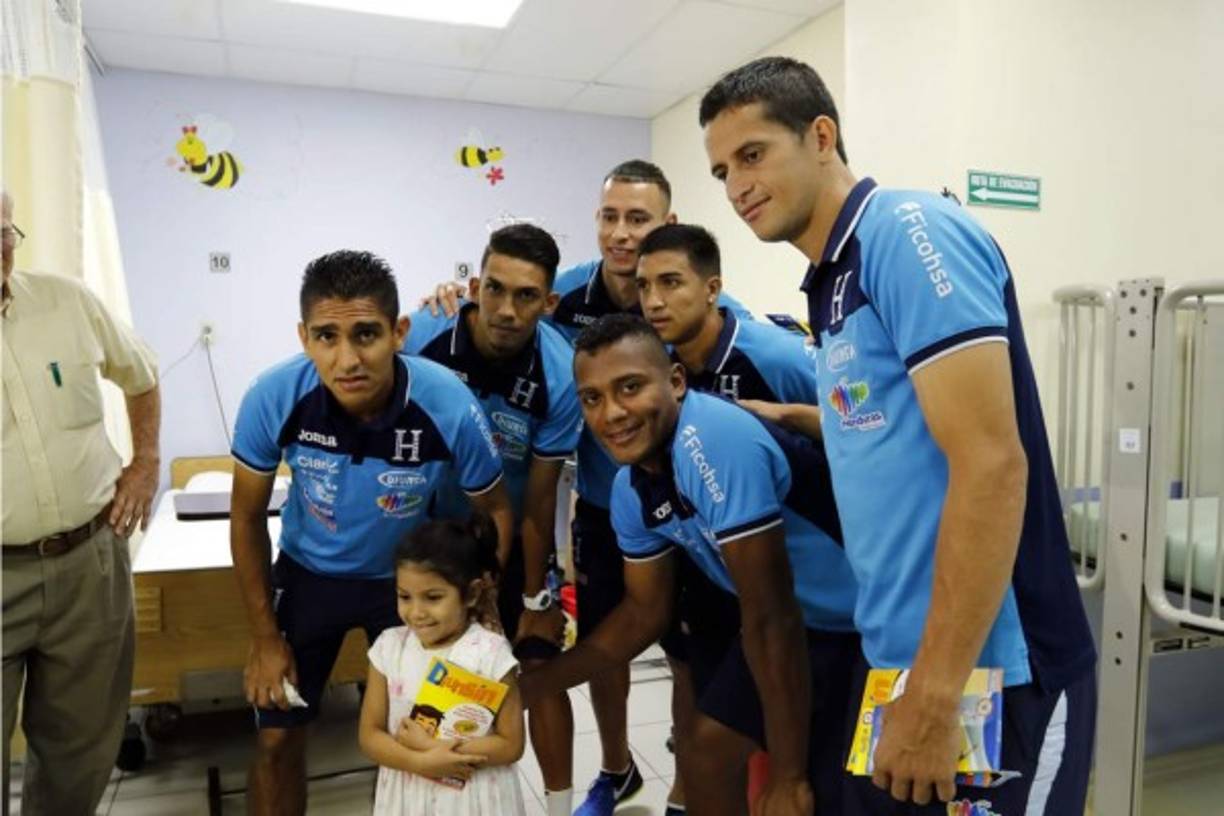 La Fundación Ruth Paz que preside la dama Mary Ann Paz de Kafati atendió a más de 31 mil niños durante el 2016 gracias a la colaboración de los buenos hondureños que le tienden la mano a los niños quemados que necesitan cirugías y tratamientos importantes.