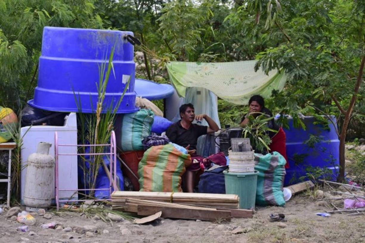Miles de colombianos quedaron en la calle luego de que fueran expulsados de sus hogares por los militares venezolanos.