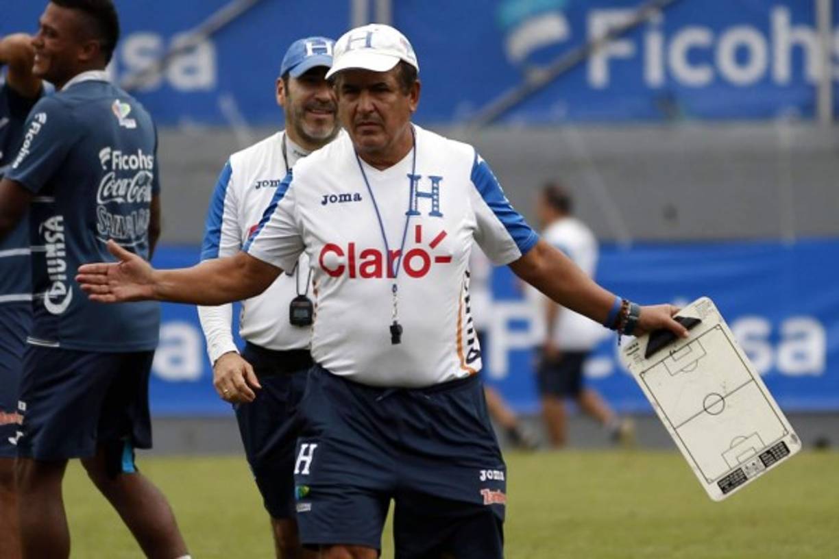 Jorge Luis Pinto ya tiene definido el once titular que mandará al campo para la batalla contra los australianos.