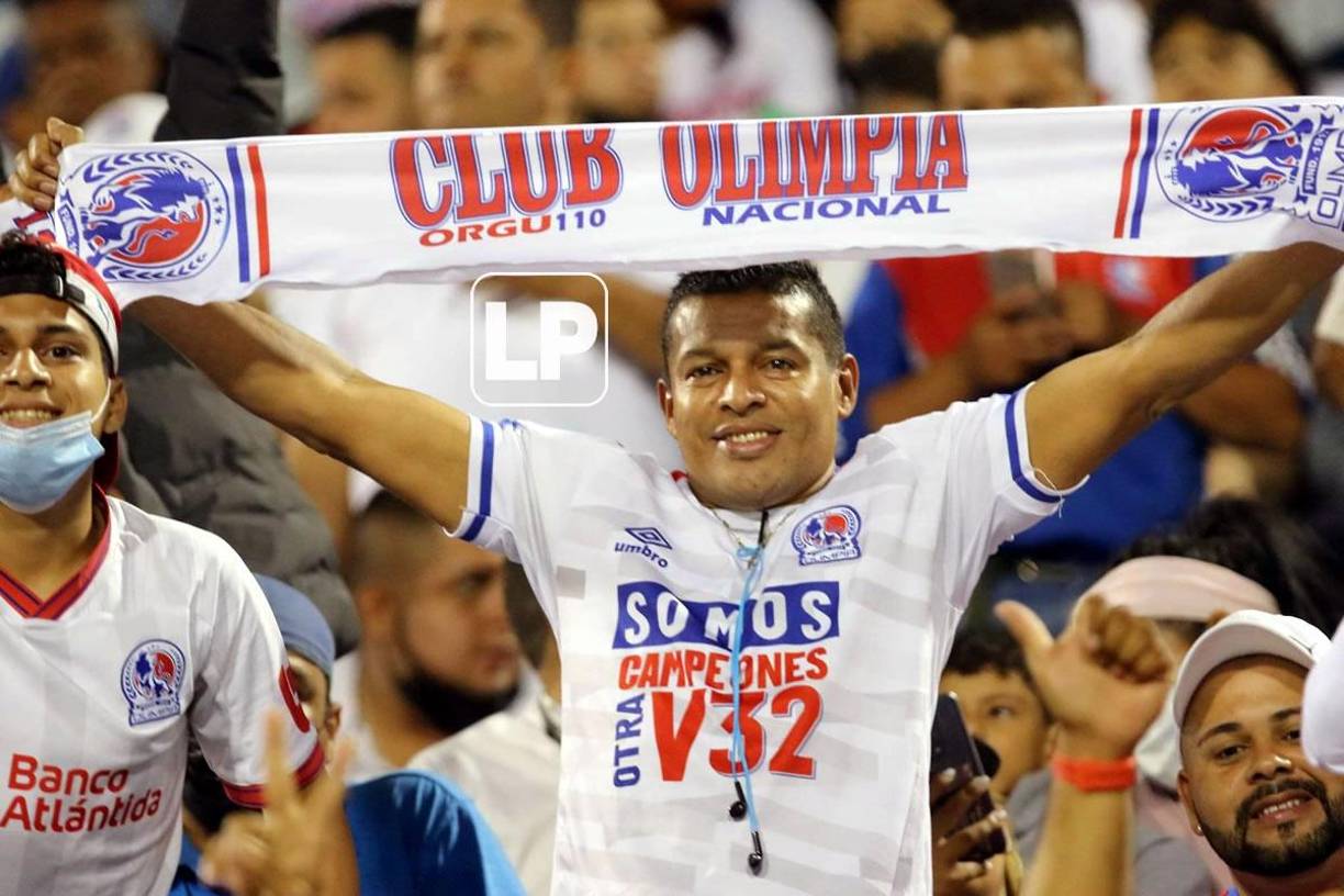 Llenazo espectacular de afición de Olimpia y fiesta de la Ultra Fiel en el Nacional ante Municipal