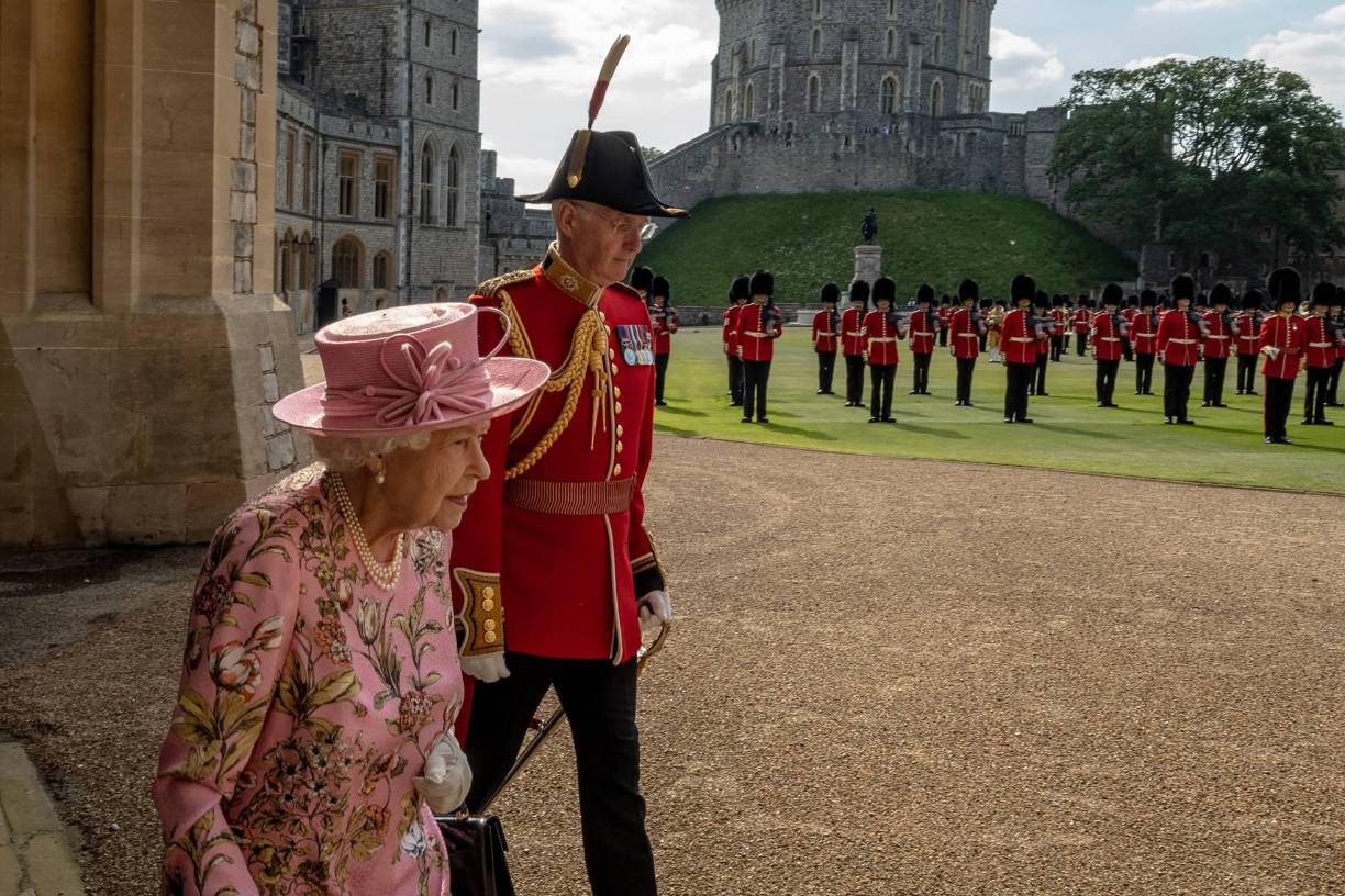 Desde la pandemia, dividió su tiempo entre el castillo de Windsor, cerca de Londres, el castillo de Balmoral, en Escocia, en verano, y la residencia de Sandringham, al norte de Londres, para las vacaciones de fin de año. Tradicionalmente permanecía allí hasta principios de febrero. 