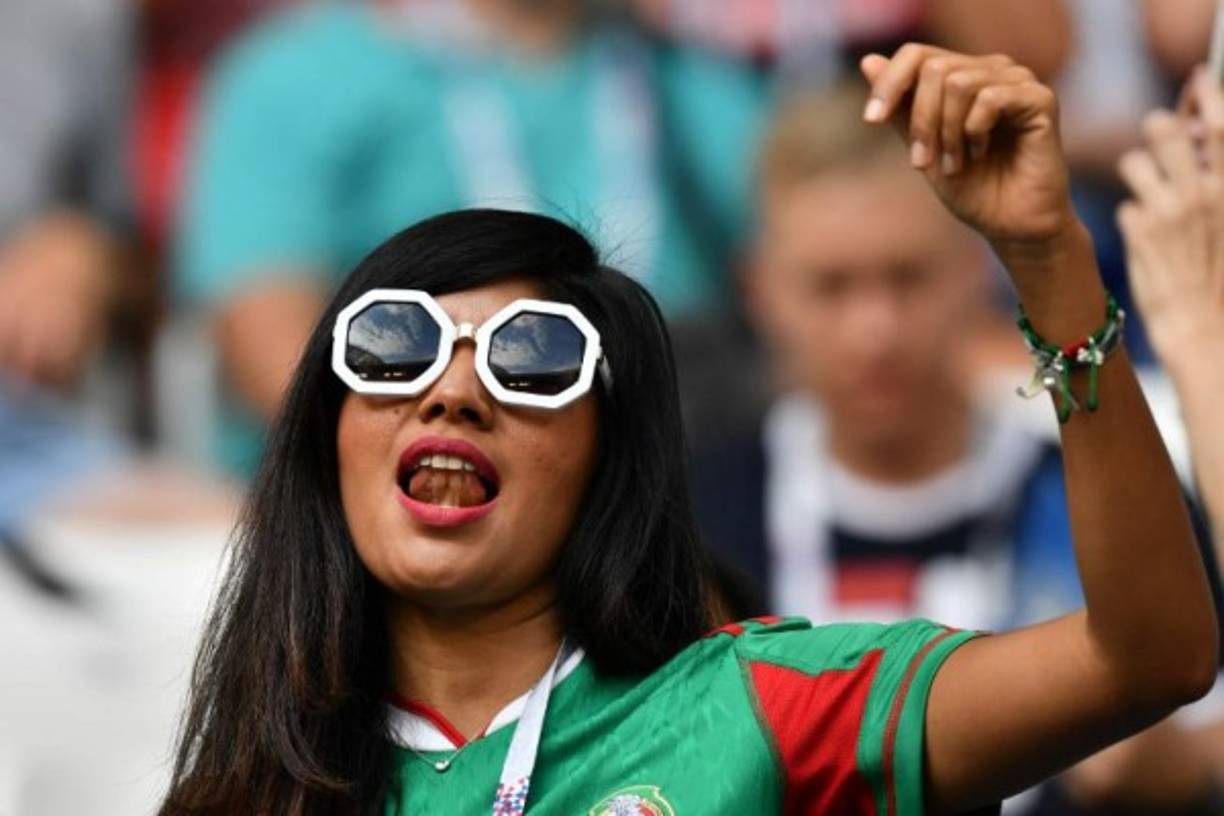 Aficionada mexicana apoyando a su selección en el Samara Stadium. Foto AFP