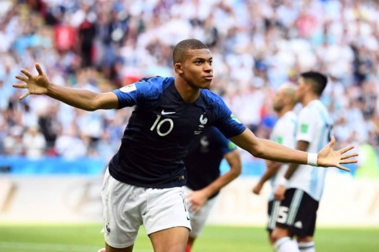 La joya francesa Kylian Mbappé llega con tres anotaciones a los cuartos de final ante Uruguay.