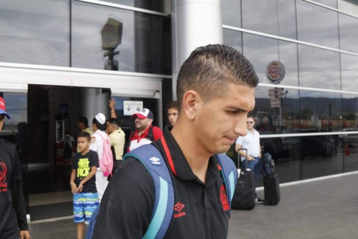 Johnny Leverón, apesarado por lo sucedido en Costa Rica.