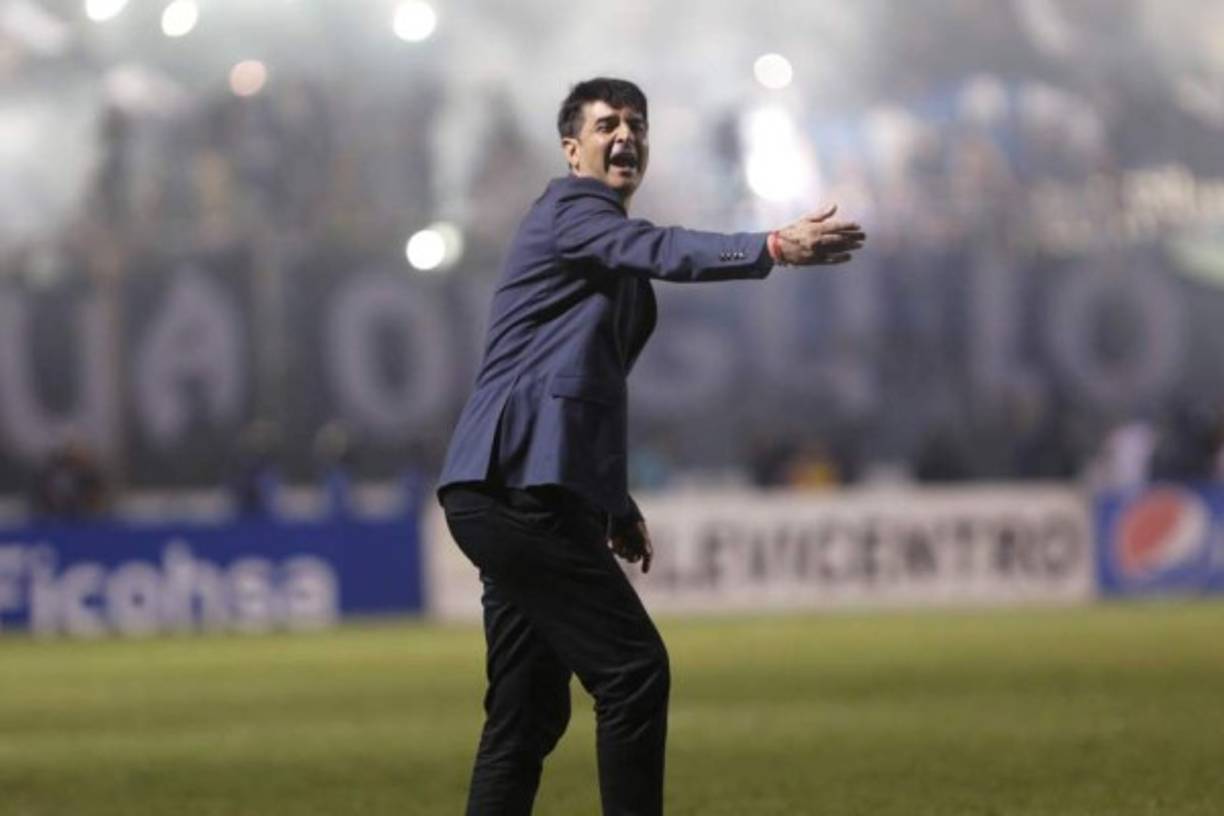 Erick Norales en prueva en el Vida Apertura 2013