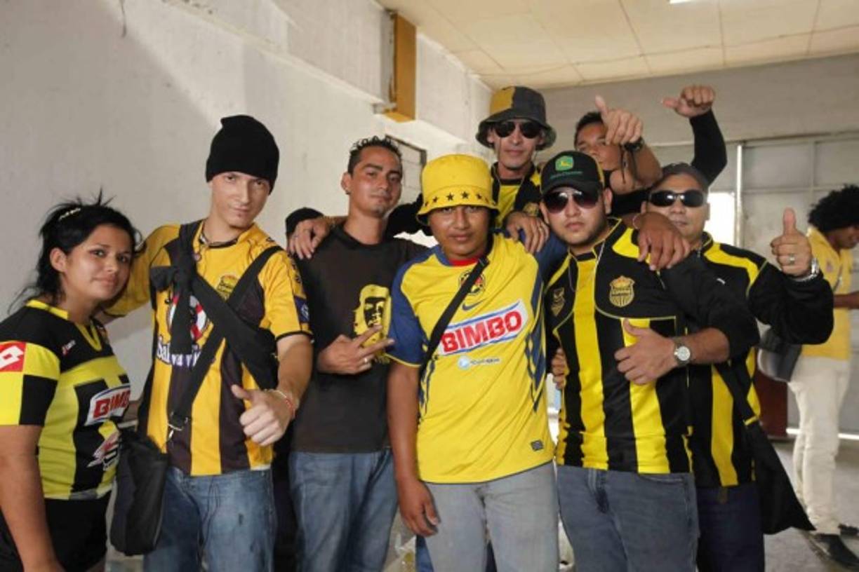 Retired US basketball player Shaquille O'Neal speaks during the 'Celebration of Life for Kobe and Gianna Bryant' service at Staples Center in Downtown Los Angeles on February 24, 2020. - Kobe Bryant, 41, and 13-year-old Gianna were among nine people killed in a helicopter crash in the rugged hills west of Los Angeles on January 26. (Photo by Frederic J. BROWN / AFP)