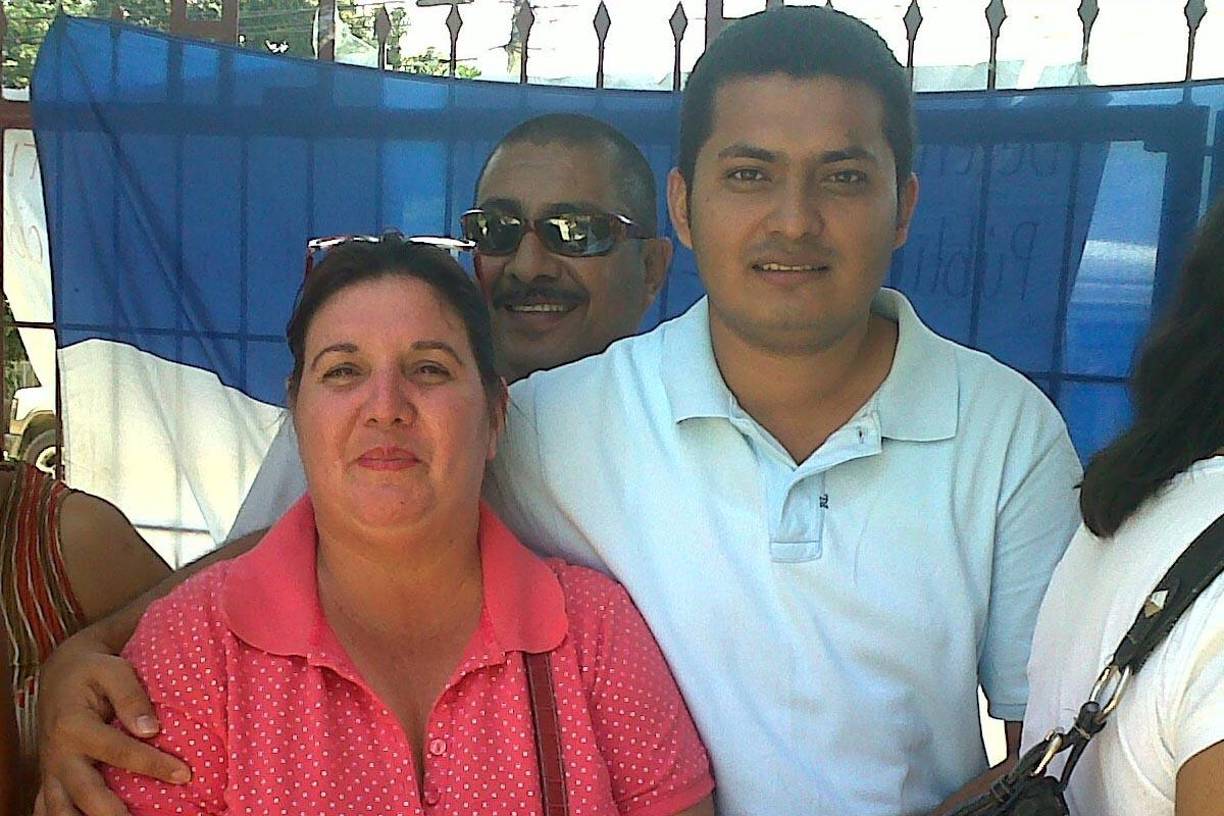 Entierran a maestro hondureño asesinado en Houston, Texas