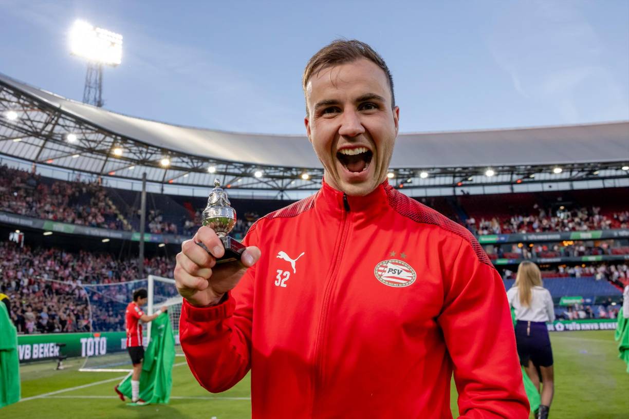 El futbolista alemán Mario Götze podría emigrar a la MLS ya que el Inter Miami lo pretende. El campeón del mundo con Alemania milita en el PSV.