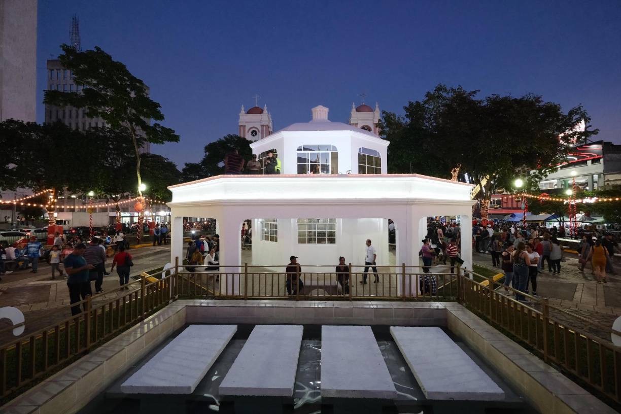 Por segundo año, esta programación finalizará el 16 de diciembre con el atractivo desfile de carrozas por la Avenida Circunvalación de San Pedro Sula.