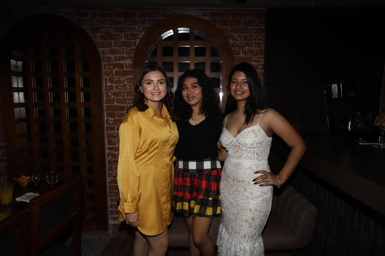 Lizzy Menéndez, Juliana Cuéllar y Judith Borjas