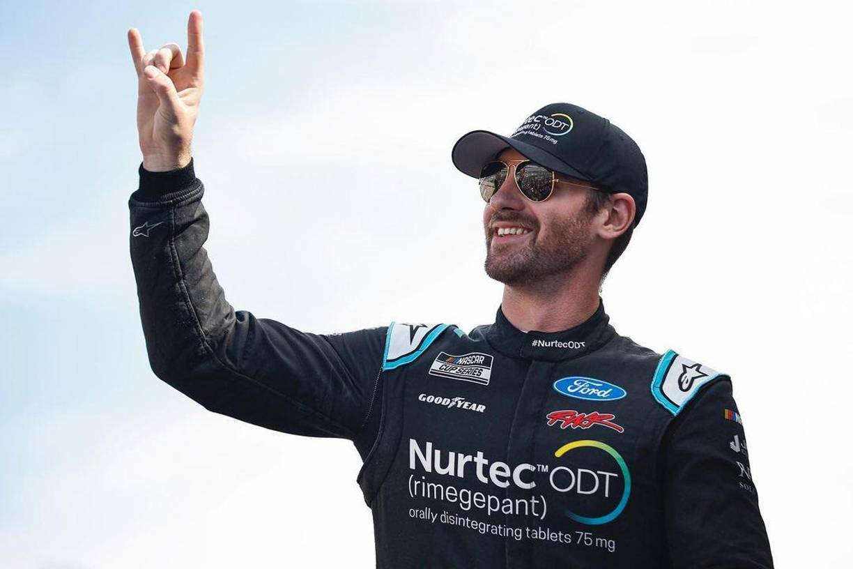 Su equipo admitió el panorama y en sus redes sociales informó: “Somos conscientes del incidente con respecto a Cody Ware y su suspensión indefinida de la competencia NASCAR. Entendemos la posición de NASCAR sobre este asunto y aceptamos su decisión”.