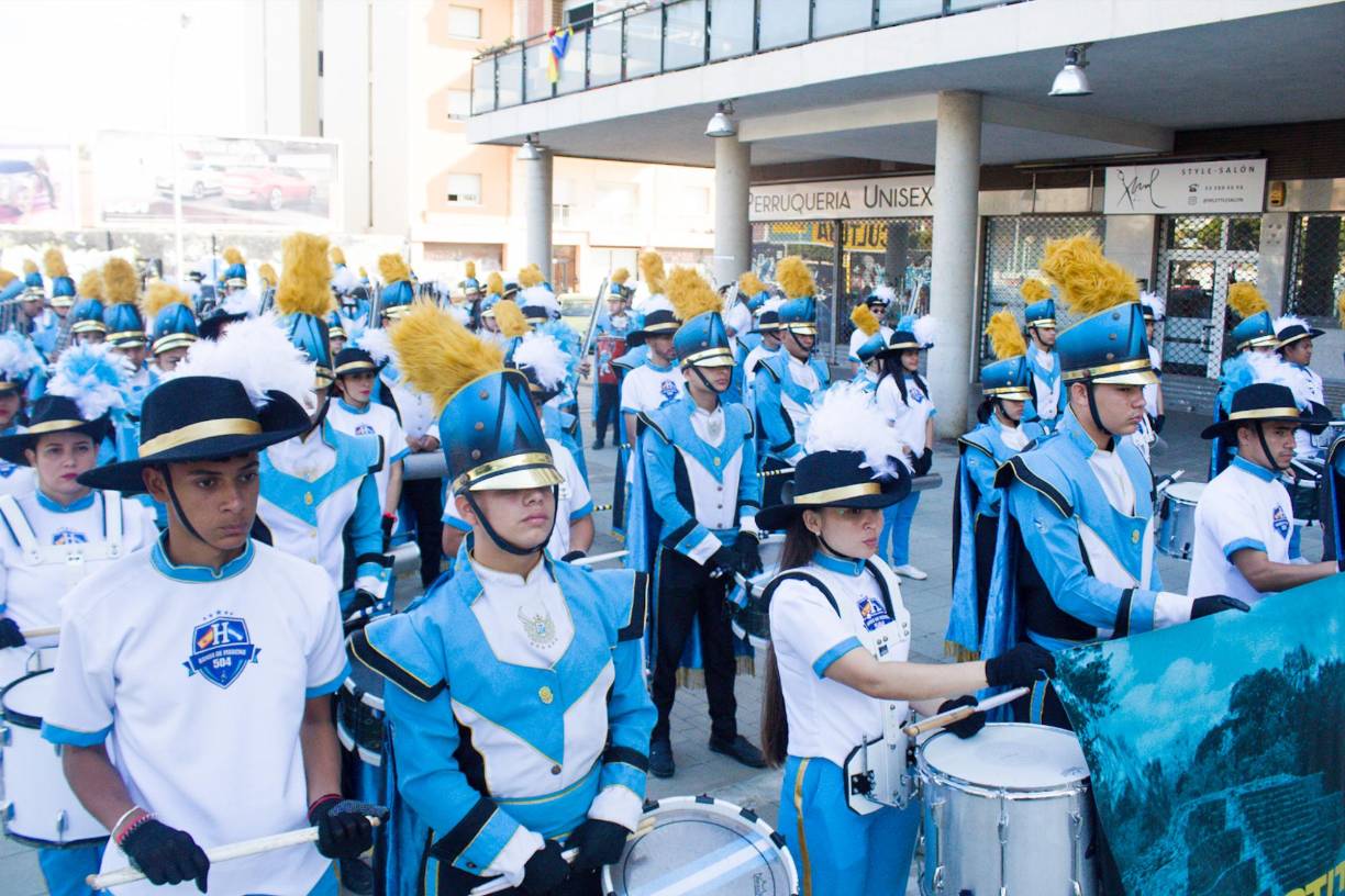 Las dos agrupaciones sampedranas están poniendo en alto el nombre de Honduras, reuniendo a miles de compatriotas en sus primeras presentaciones.