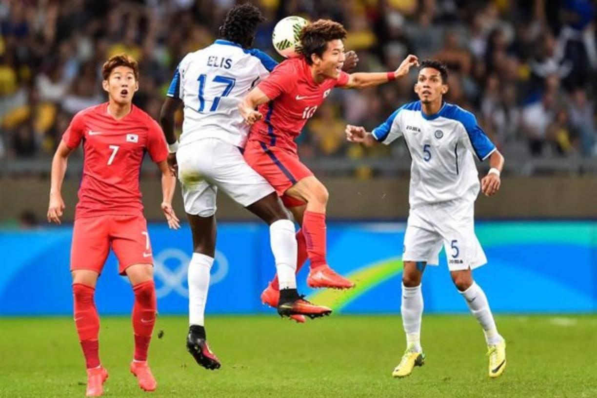 Honduras ha mostrado bastante garra, sobre todo los delanteros como Antony, Elis y Quioto han peleado muy bien el balón en el juego aéreo.