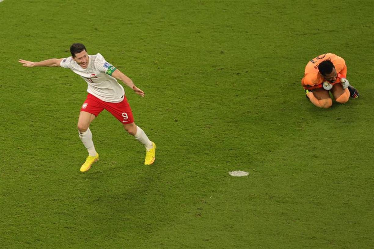 El llanto de Lewandowski y el ambientazo del Polonia-Arabia