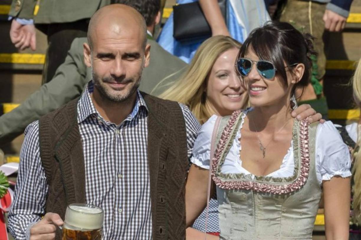 La pareja está casada desde 1991 y juntos tienen 3 hijos: María (2001), Màrius (2003) y Valentina (2008).