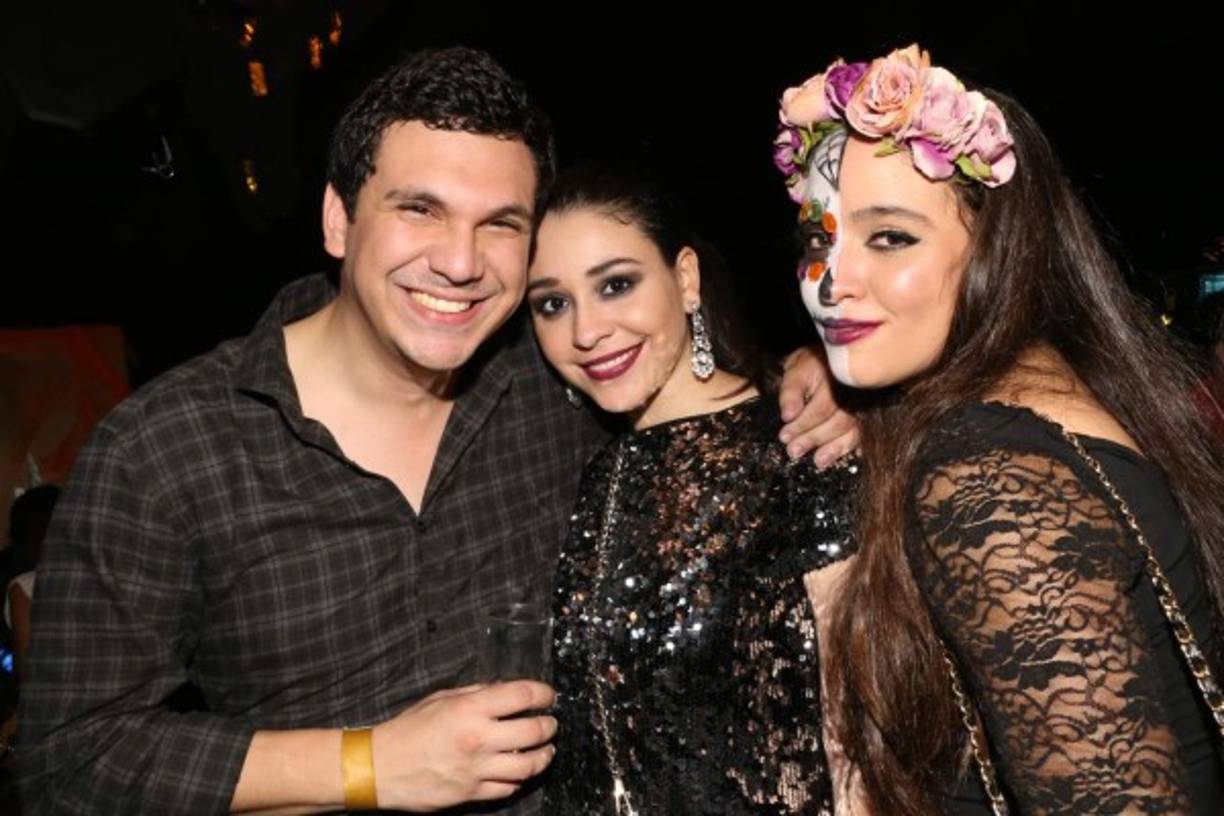 Jorge Handal, Daniela Sierra y Viviana Paz.