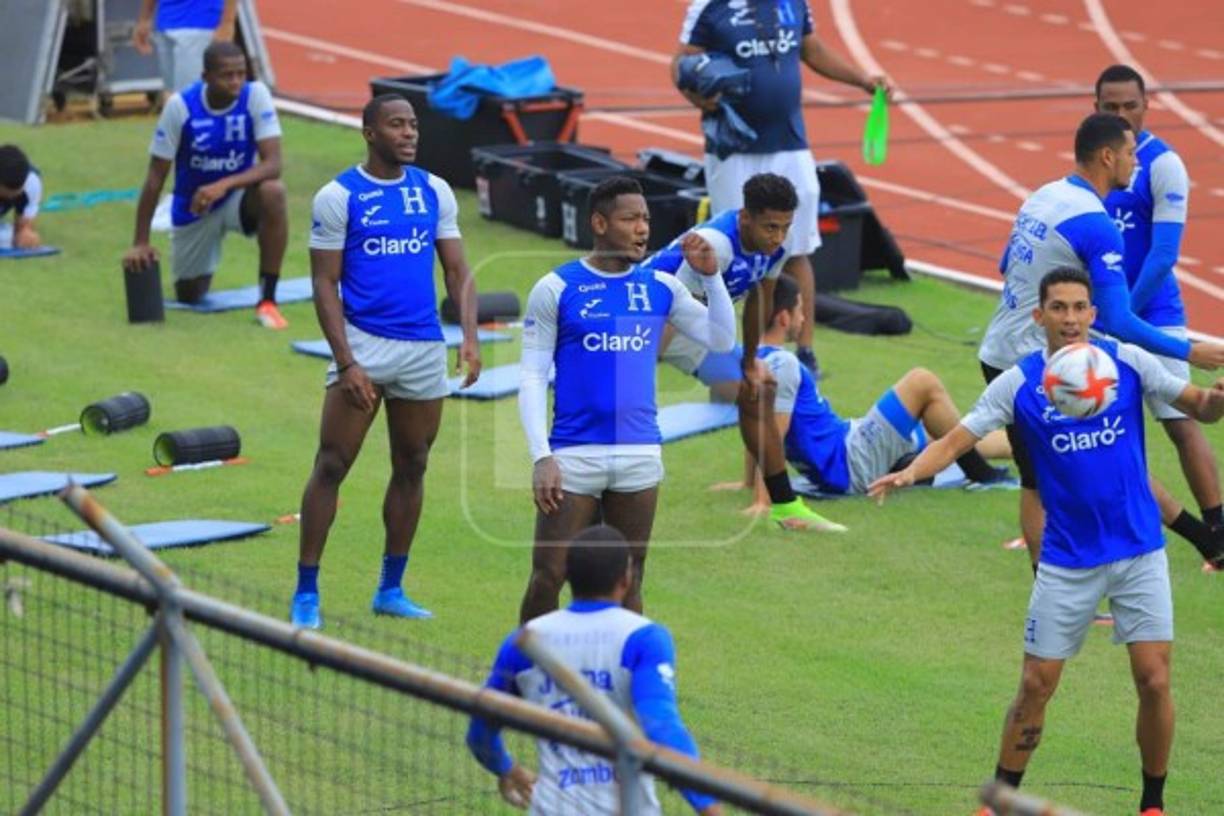 Romell Quioto durante el último ensayo de la selección hondureña de cara al duelo ante EUA.