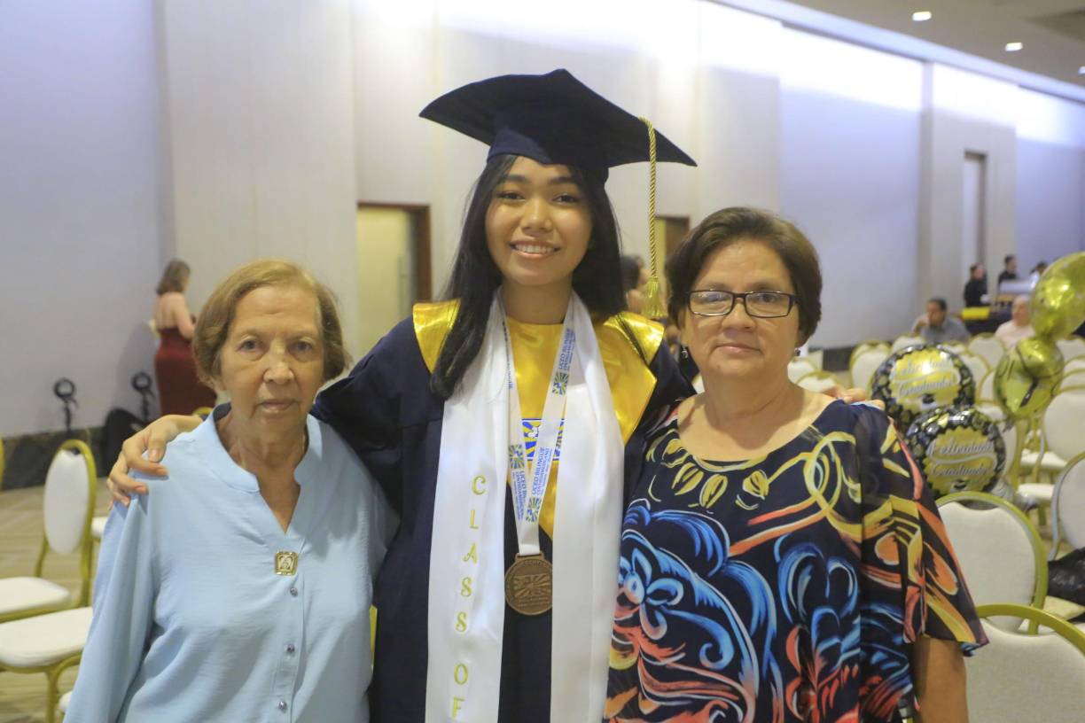 Martha Sosa, Estefany Sosa y Sandra Sánchez