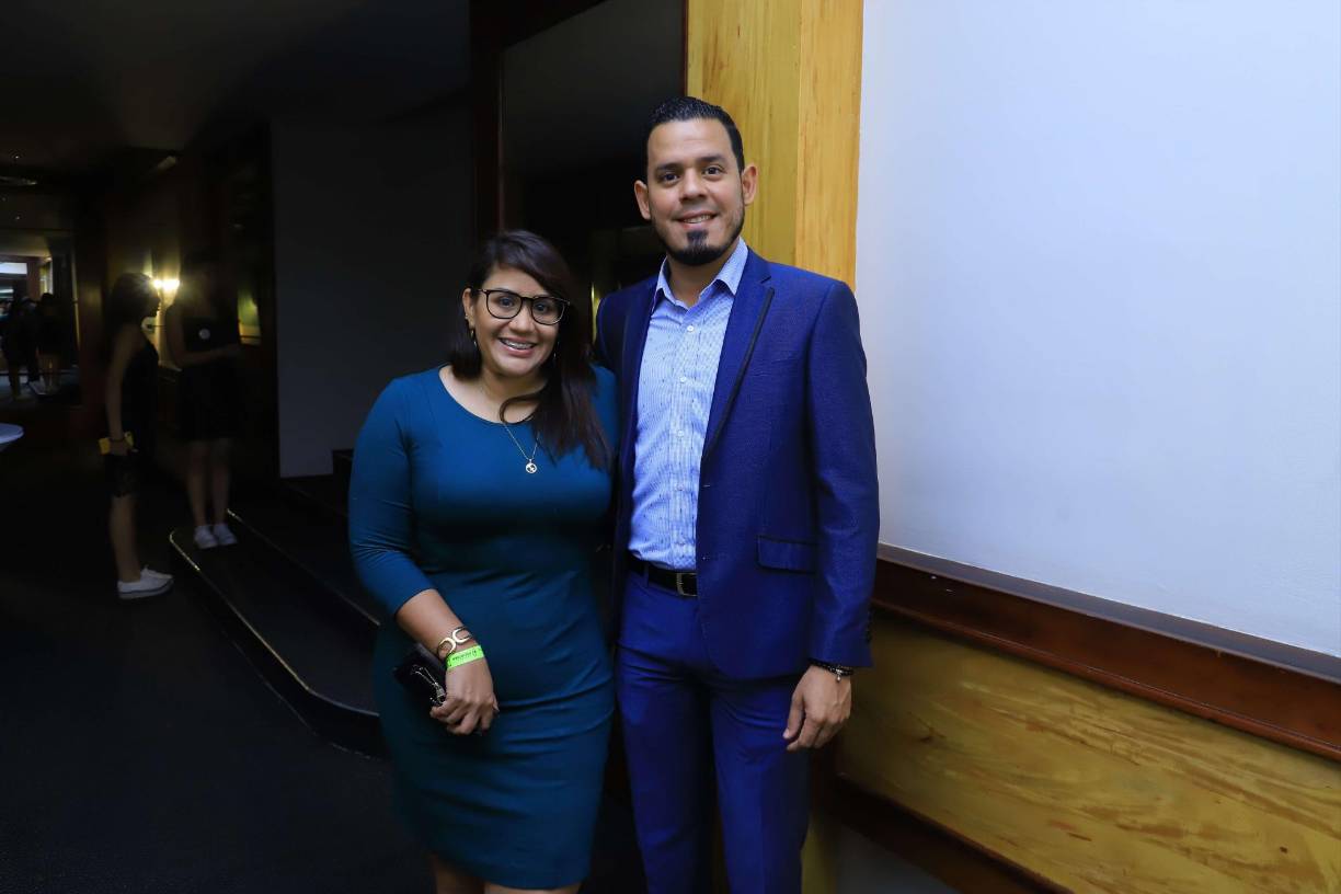 Norma Oviedo y Moisés Escalante