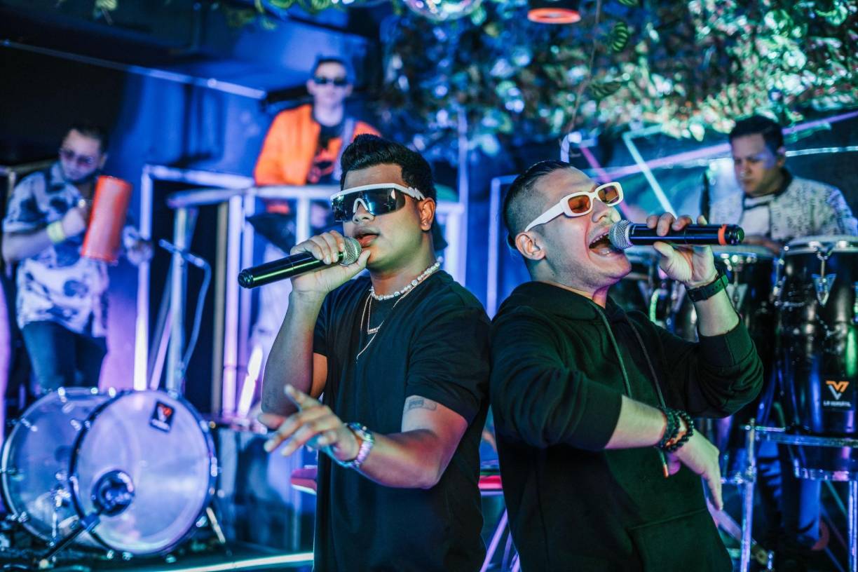 LA VERSÁTILFecha: 31 de diciembre<br />Lugar: Hotel Marina Copán en Copán Ruinas.<br />Hora: 8:00 pm a 5:00 am.<br />Reservaciones: 2651-4070