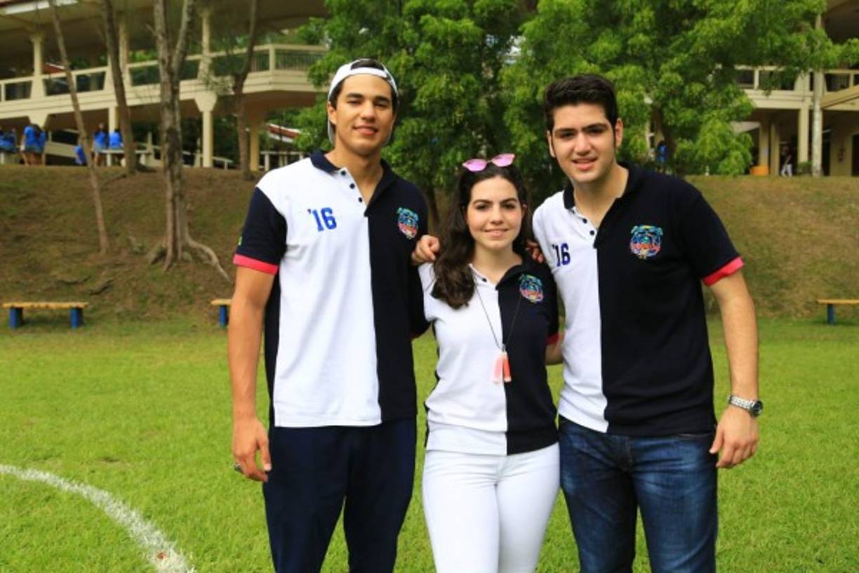 Andrew Szydel, Victoria Yibrín y JuanPa Sabillón.