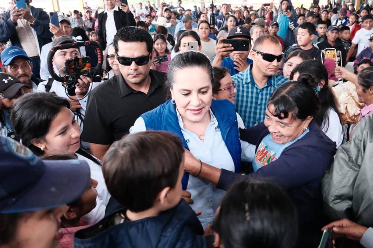 La precandidata señala la injusticia del abandono a las familias vulnerables por el actual gobierno.