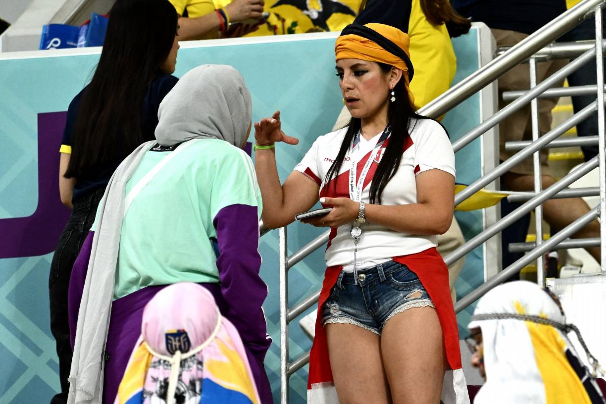 Esta linda aficionada se robó la atención de los presentes.
