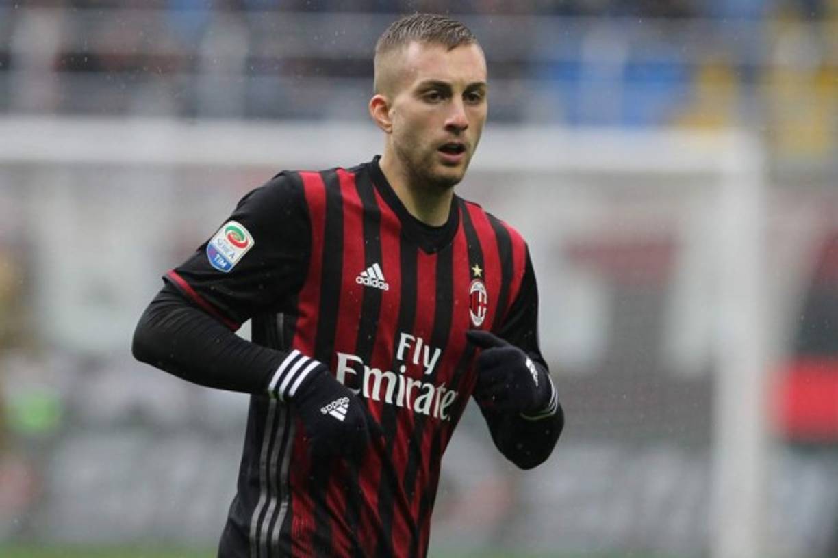 Deulofeu: El Olympique de Marsella está interesado en el fichaje del delantero, cedido por el Everton al Milan y por quien Andoni Zubizarreta habría iniciado conversaciones con el Barcelona, que mantiene un derecho de recompra.