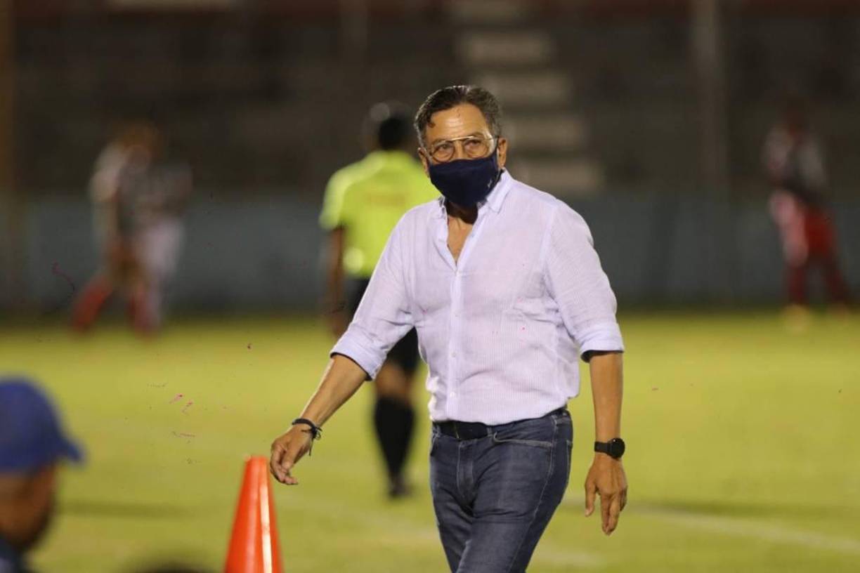 Salomón Nazar: El estratega hondureño dirige al Victoria y es uno de los entrenadores que gusta mucho para llegar al banquillo de Honduras.