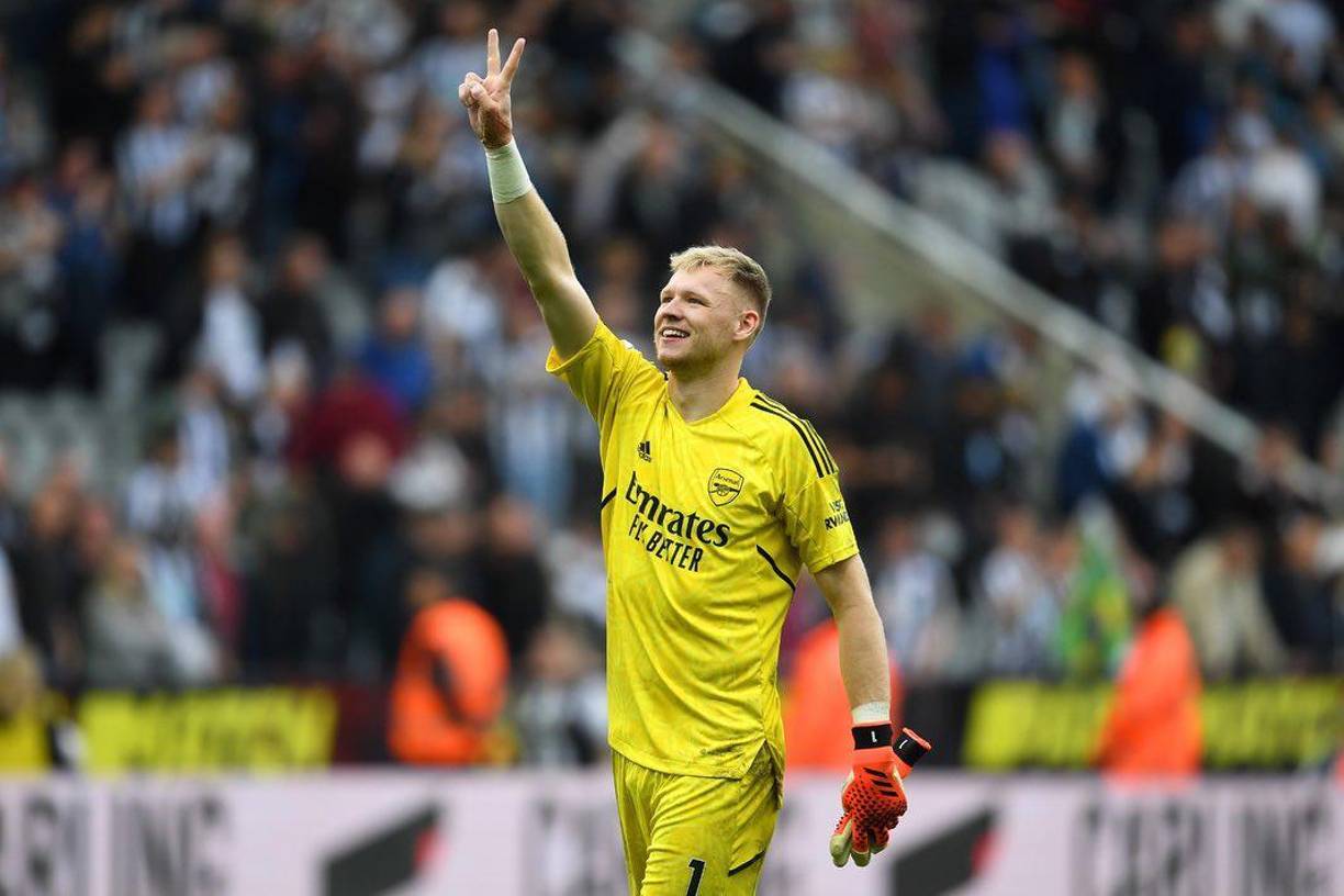 Mikel Arteta, DT del Arsenal sobre el futuro de Ramsdale: “Quiero a Aaron (Ramsdale) con nosotros. Estoy muy contento de tener a dos muy, muy buenos porteros y Aaron se queda. Queremos ser mejores, sumar a lo que ya tenemos”.