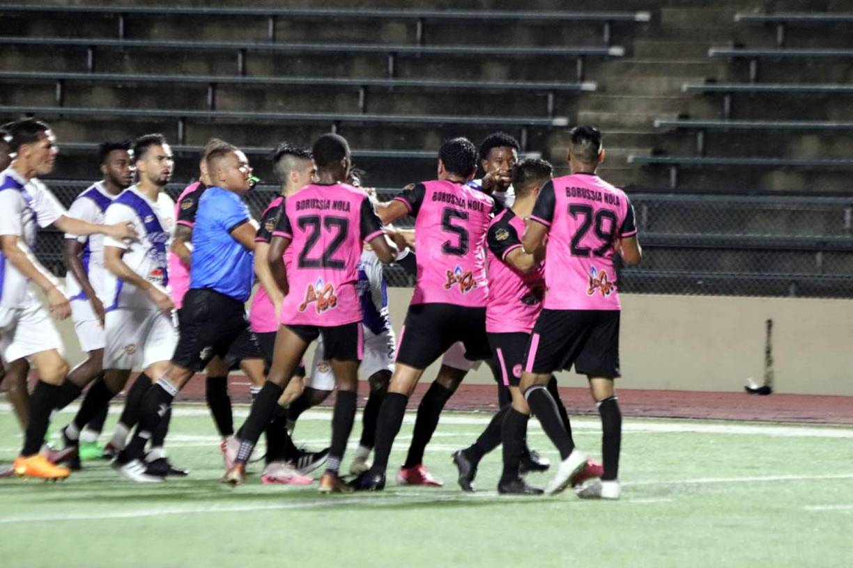 Cabe destacar que el club de Comayagua contó con varias bajas importantes en su plantel debido a que algunos jugadores no pudieron viajar a Estados Unidos por temas de visado.