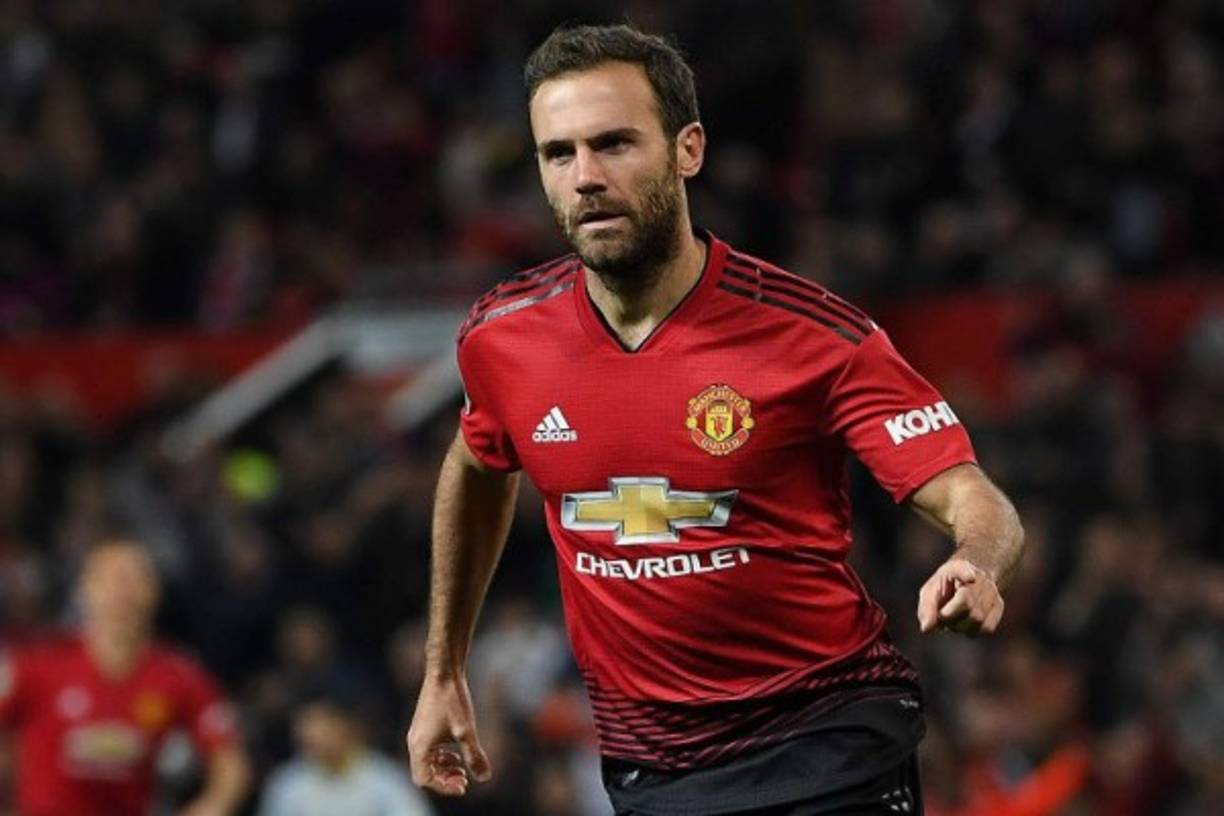 Juan Mata: El mediocampista español no seguiría en el Manchester United y medios señalan que puede volver a la Liga de España, el Valencia puede ser su nuevo destino.