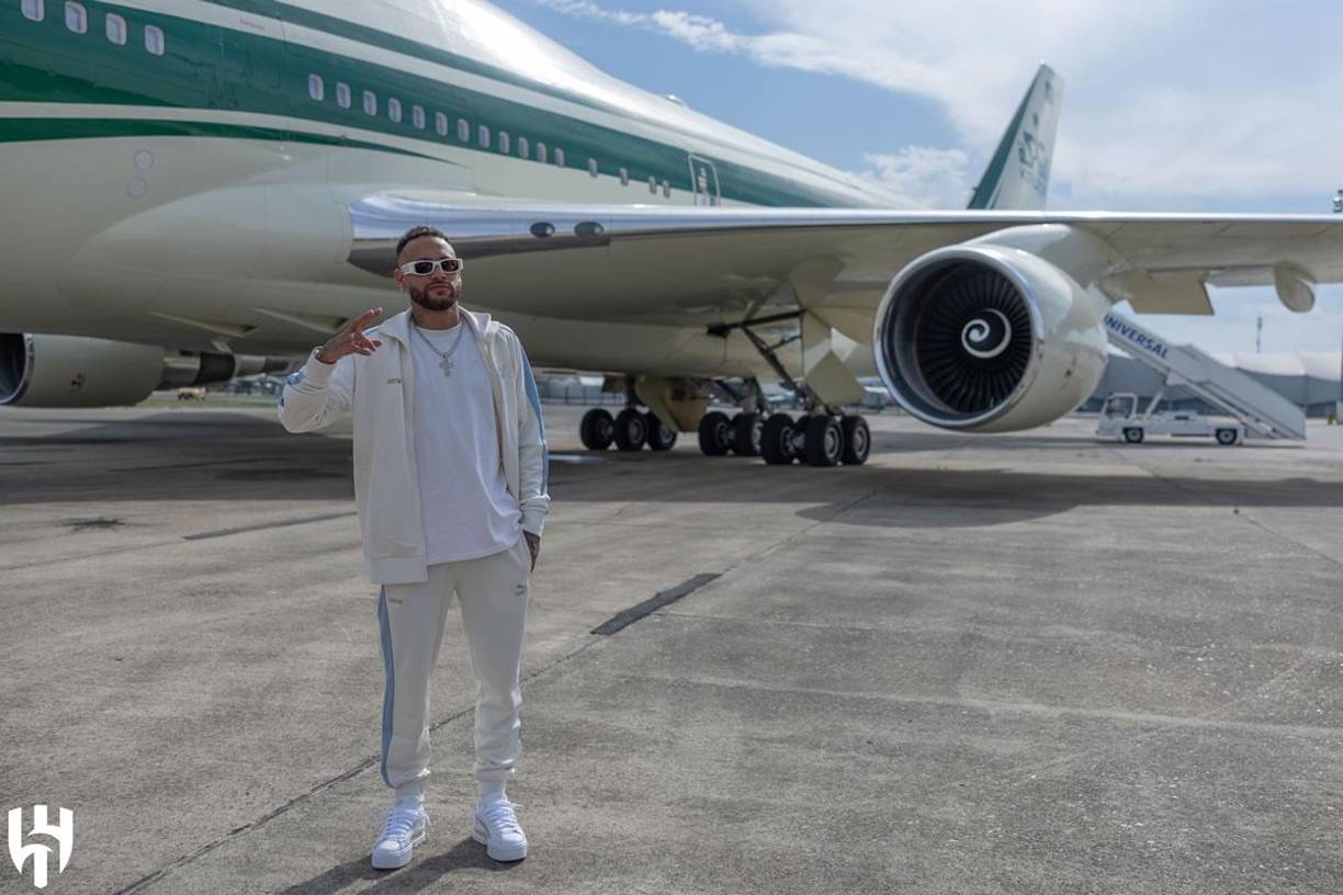 Además, ‘Ney’ también quiere un avión privado para poder trasladarse a su país sin ningún problema.