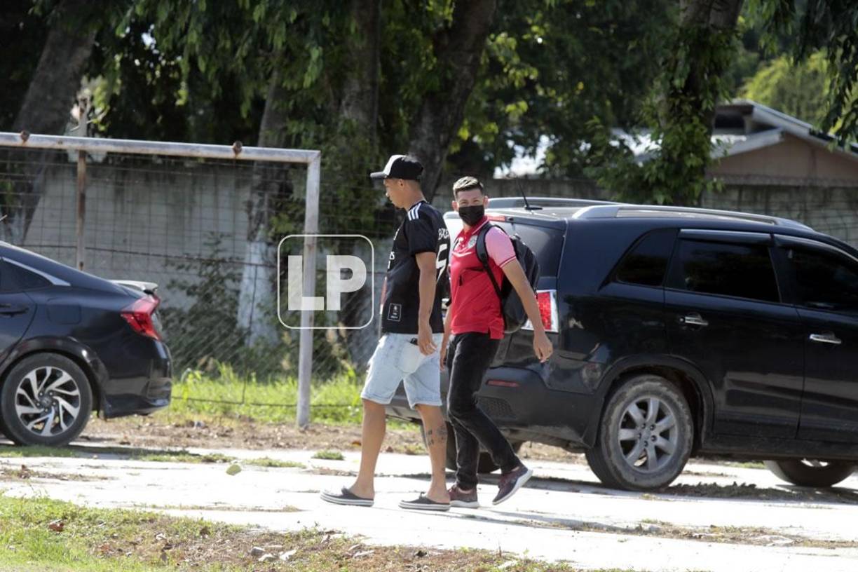 El mediocampista se reencontró con el defensa tras compartir juntos en la concentración de la Selección de Honduras hace unos días.