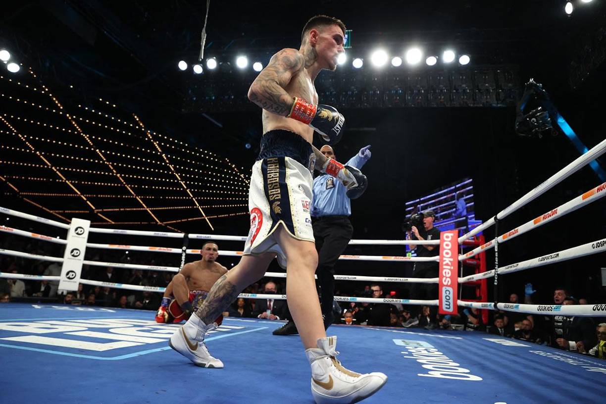 El peleador australiano sorprendió al derribar al catracho.