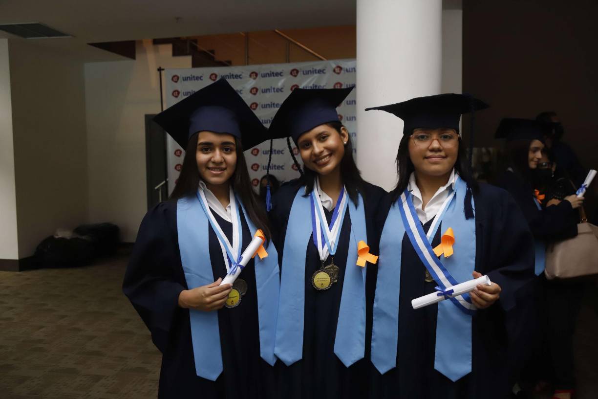 Jessye Argeñal, Dariela Pavón y Evi Pineda