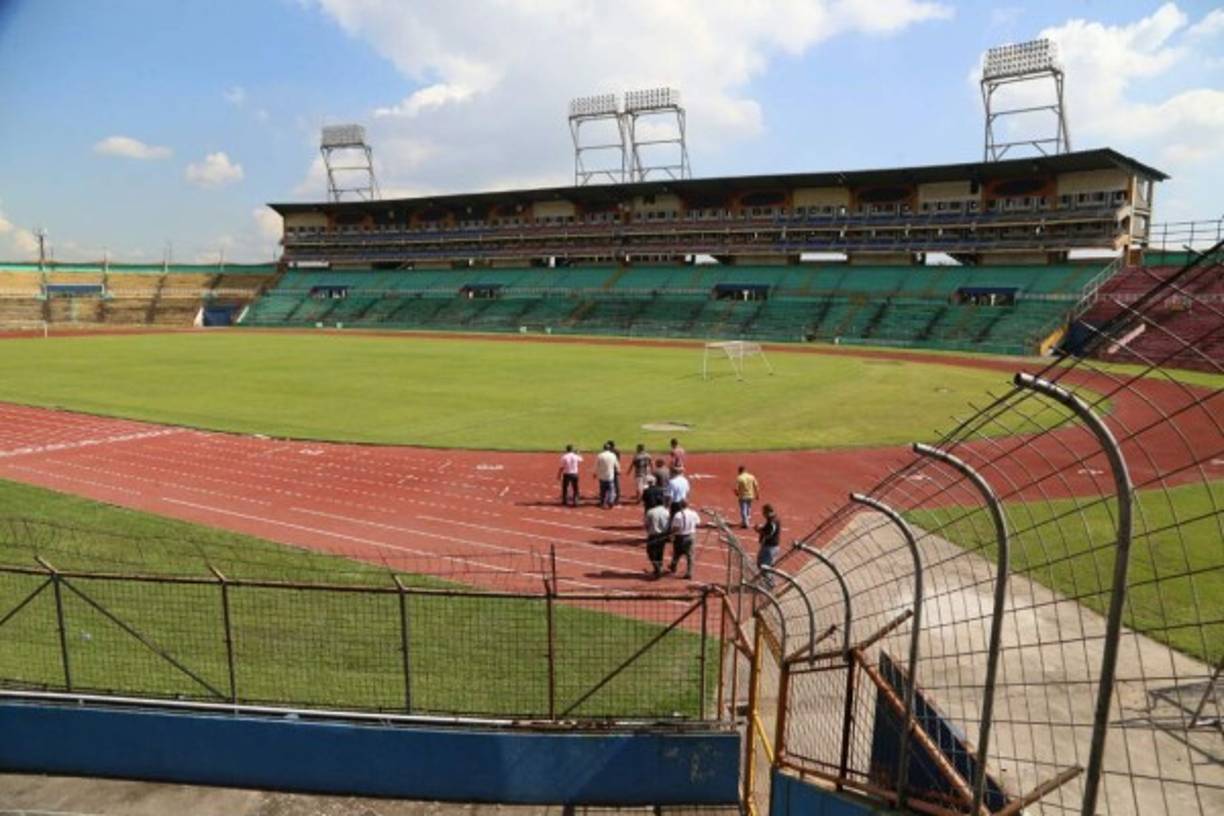 La cancha del Estadio Olímpico fue el principal punto de revisión de Jorge Luis Pinto.