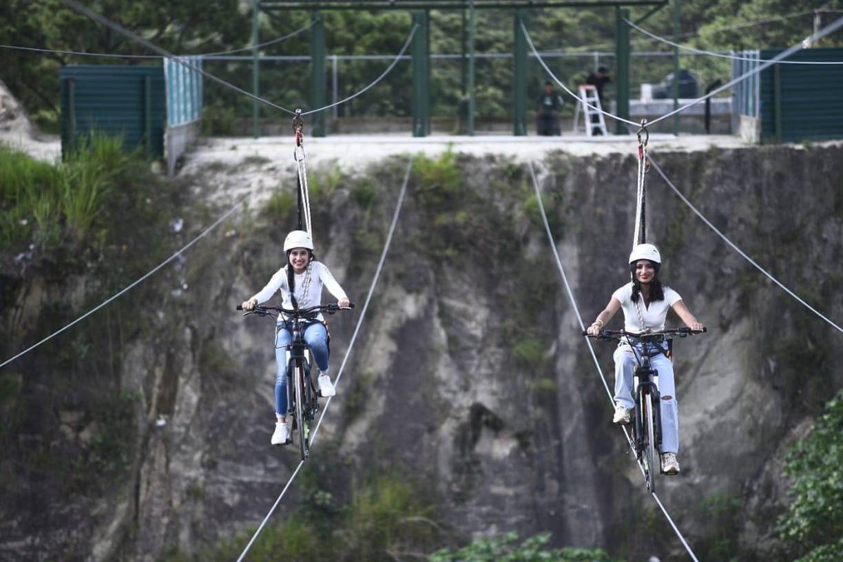 Desde hace un año cuenta con la bicicanopy que se ha convertido en uno de los mayores atractivos en Santa Rosa de Copán.