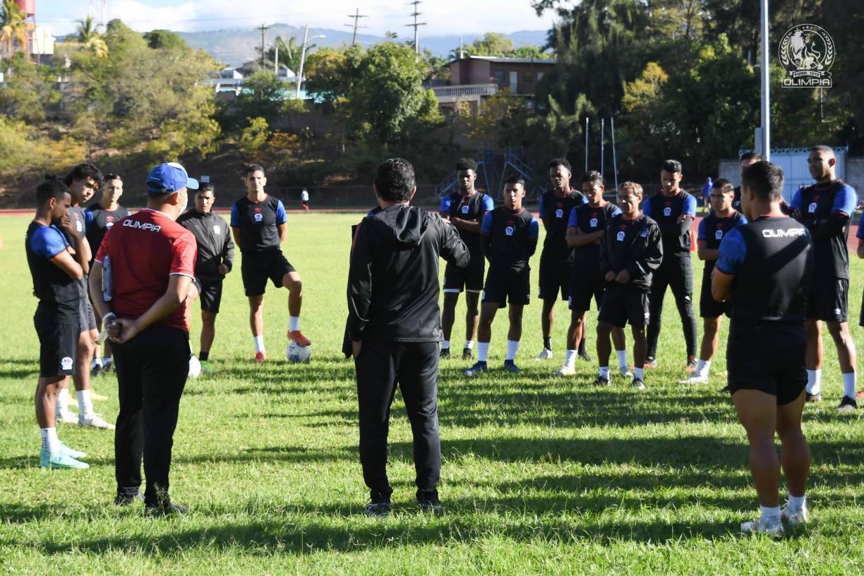 JC Espinoza es el encargado de tomar el rol interino en el Olimpia mientras se anuncia al nuevo entrenador.