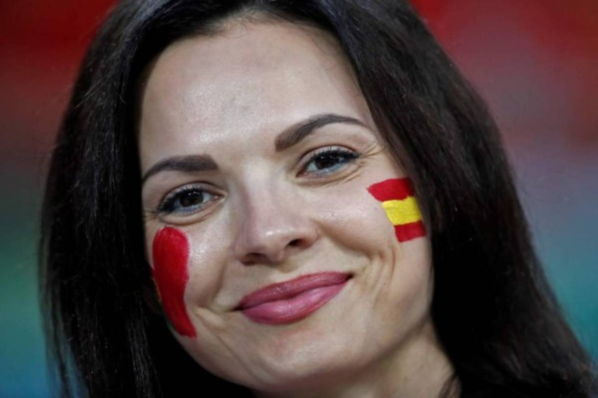 Apasionadas, directas y sin miedo a decir lo que piensan, así son las mujeres adictas al fútbol.