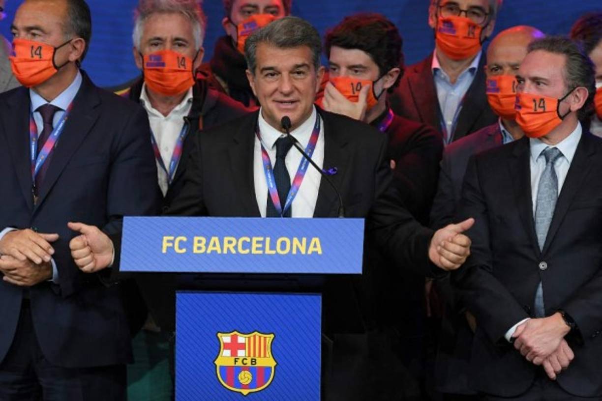 Joan Laporta ha regresado pletórico y con energía al Barcelona. El nuevo presidente del cuadro culé hará todo lo posible por fichar a Erling Haaland y habría decidido vender a varios jugadores. Foto AFP.