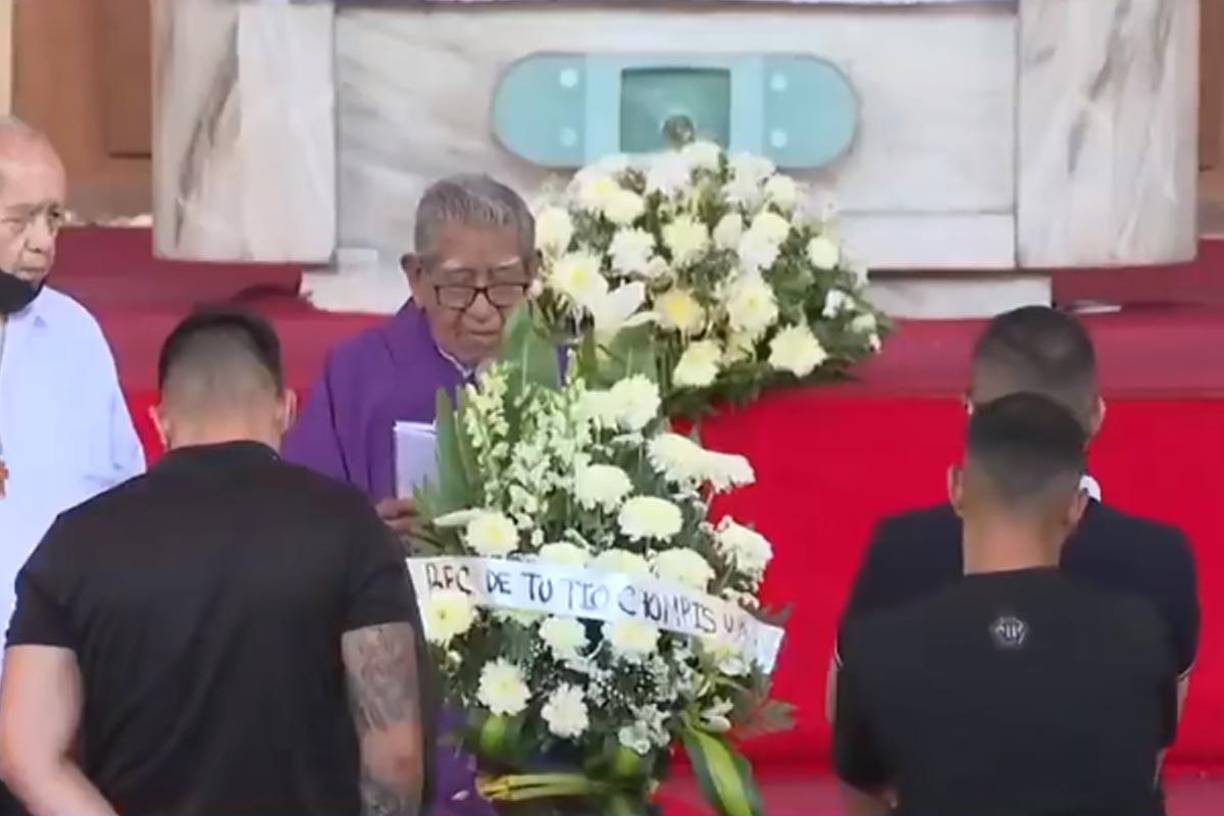 Kevin Hernández para sacar el cadáver y evitar la clausura del negocio se terminó dando a la fuga, pero más tarde fue capturado.